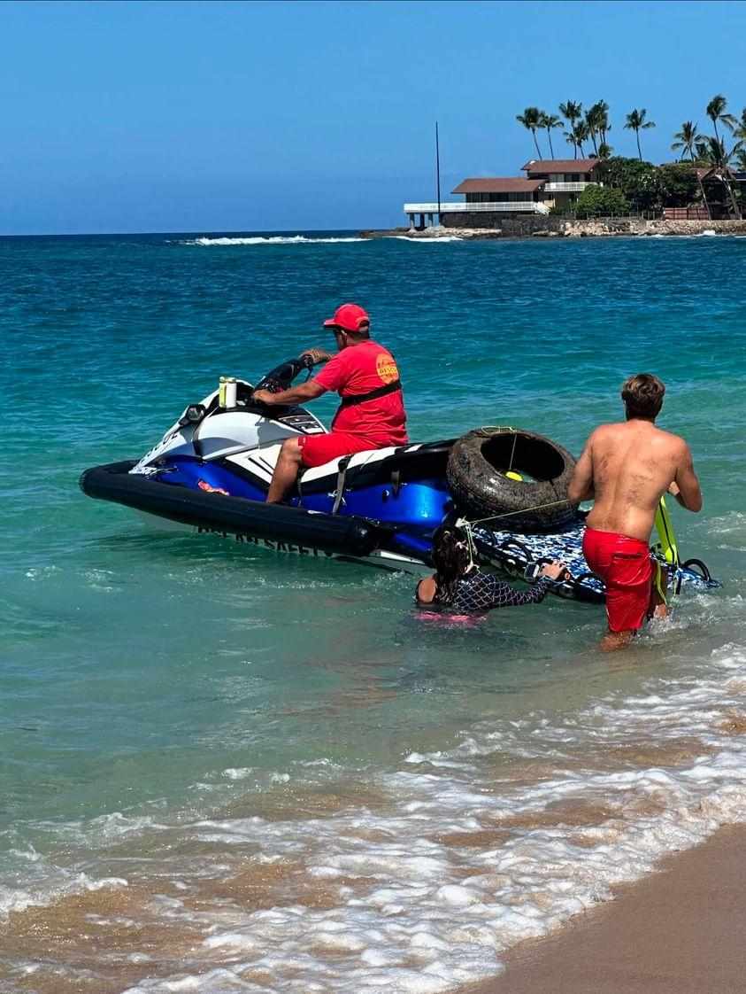 Removing tires from the dive site at Makaha