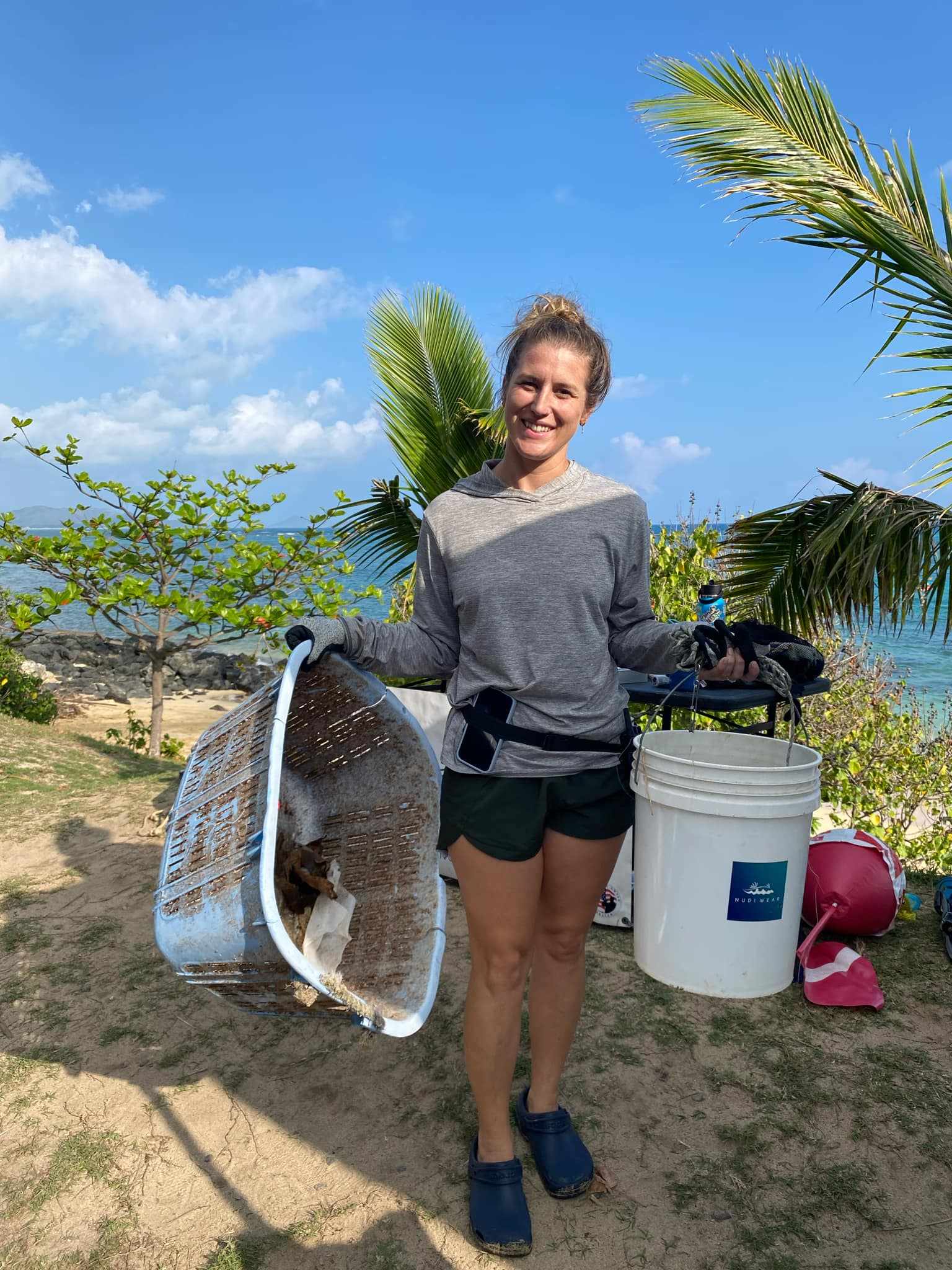 Land volunteers at Makai Research Pier