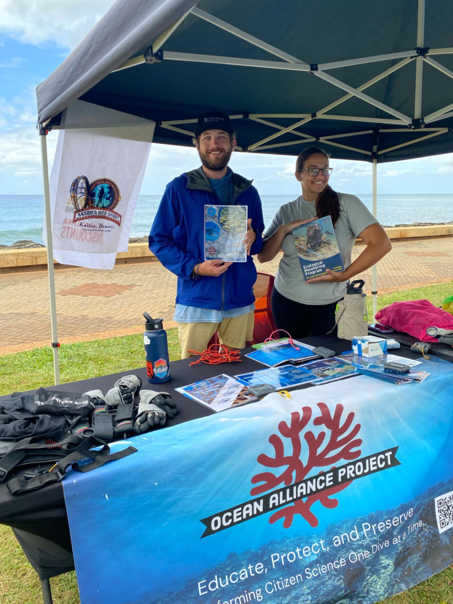rNHYetMh Ocean Alliance Project and Aaron's Dive Shop showcasing what they do at the event